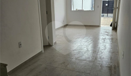 Casa à venda com 2 suítes em Jardim Ester, São Paulo, SP