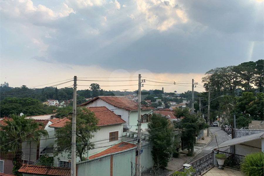 Sobrado à venda com 3 quartos, sendo 1 suíte, em Tremembé, São Paulo, SP