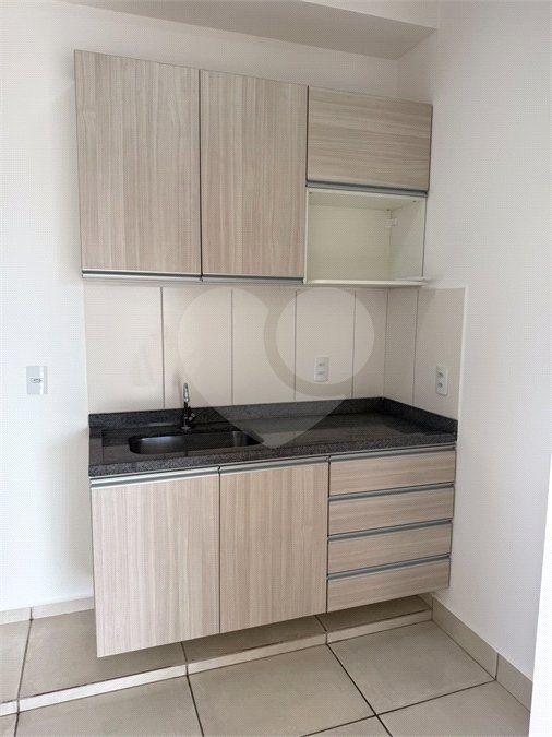Apartamento para alugar com 3 quartos, sendo 1 suíte, em Vila Norma, Salto, SP
