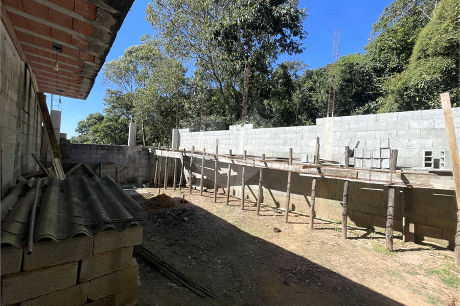 Casa à venda com 3 quartos, sendo 1 suíte, em Roseira, Mairiporã, SP