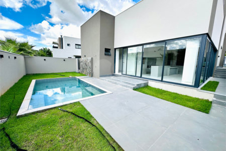 Casa à venda com 3 suítes no condomínio Villa Jardim, Cuiabá - MT