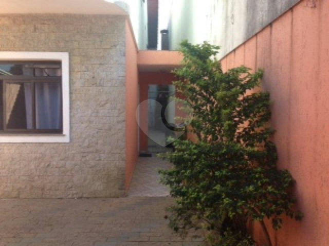 Sobrado à venda com 3 quartos, sendo 1 suíte,  em Vila Aurora (zona Norte), São Paulo, SP