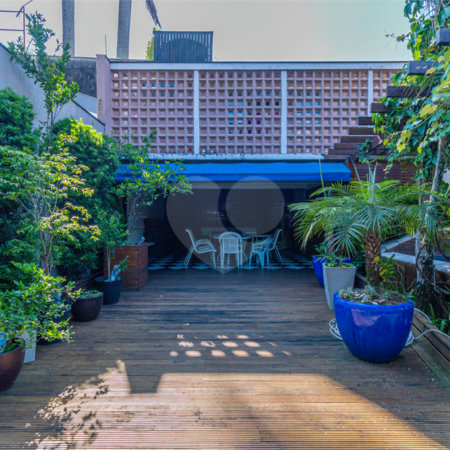 Casa à venda com 3 suítes em Chácara Monte Alegre, São Paulo, SP