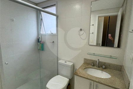 Apartamento à venda com 3 quartos, sendo 1 suíte, em Vila Gilda, Santo André, SP