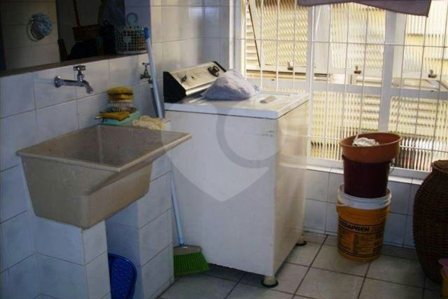 Sobrado à venda com 2 suítes em Carandiru, São Paulo, SP