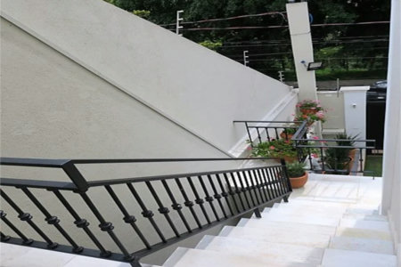 Casa à venda com 3 suítes em Vila Inah, São Paulo, SP