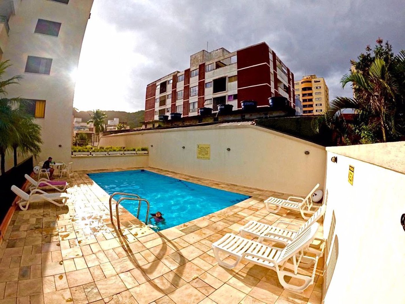 Apartamento com 2 dormitórios à venda, 78 m² por R$ 420.000,00 - Vila Júlia - Guarujá/SP