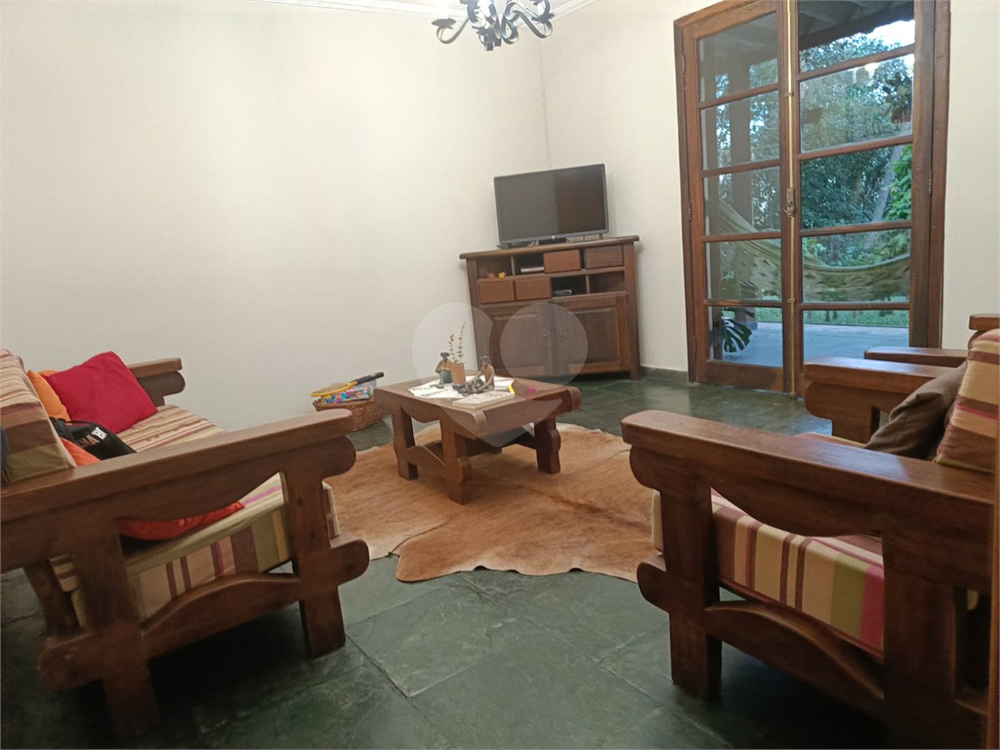 Casa à venda com 3 quartos, sendo 1 suíte, em Luiz Fagundes, Mairiporã, SP