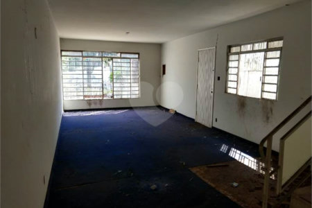 Sobrado à venda com 2 quartos em Vila Alexandria, São Paulo, SP