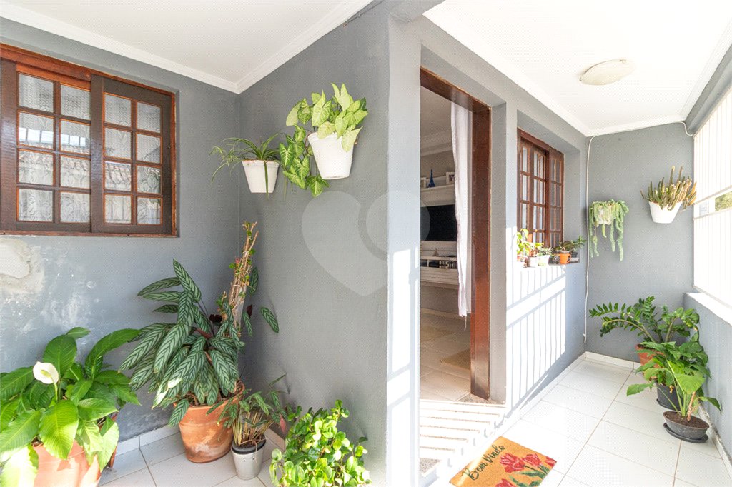 Casa à venda com 3 quartos, sendo 1 suíte, em Chora Menino, São Paulo, SP