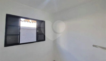 Casa à venda com 3 quartos, sendo 1 suíte,  em Jardim Arpoador, São Paulo, SP