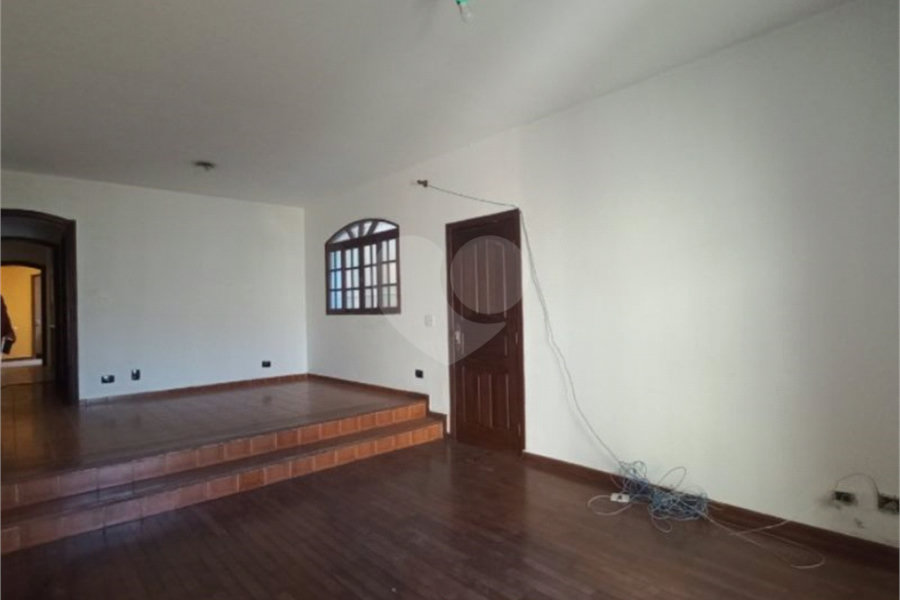 Sobrado à venda com 3 quartos, sendo 1 suíte, em Butantã, São Paulo, SP