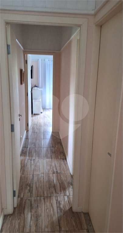 Casa à venda com 3 quartos, sendo 1 suíte, em Condomínio Flamboyant-b, Atibaia, SP