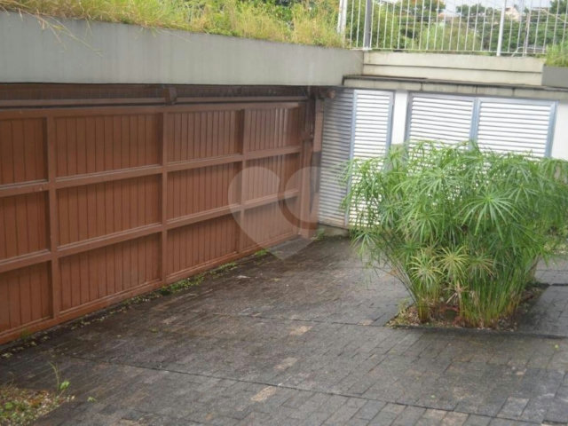 Sobrado à venda com 4 quartos, sendo 3 suítes,  em Parque Edu Chaves, São Paulo, SP