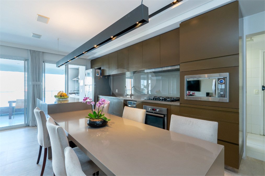 Apartamento à venda com 2 suítes em Brooklin, São Paulo, SP