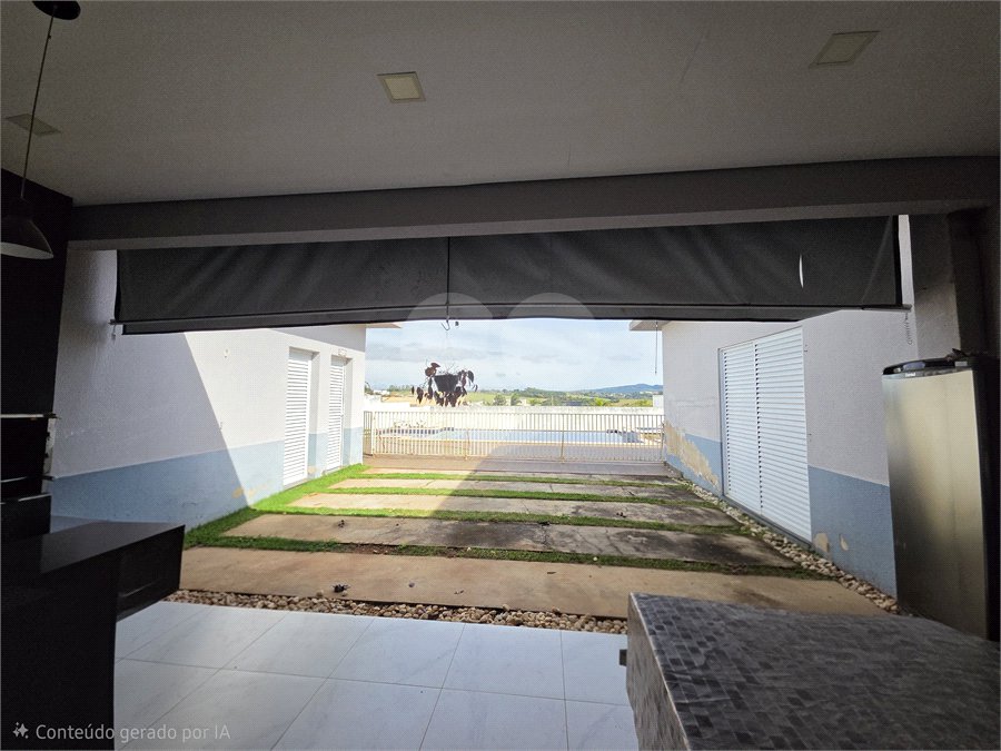 Casa à venda com 4 quartos, sendo 1 suíte, no condomínio Village Ipanema 2, Araçoiaba da Serra - SP