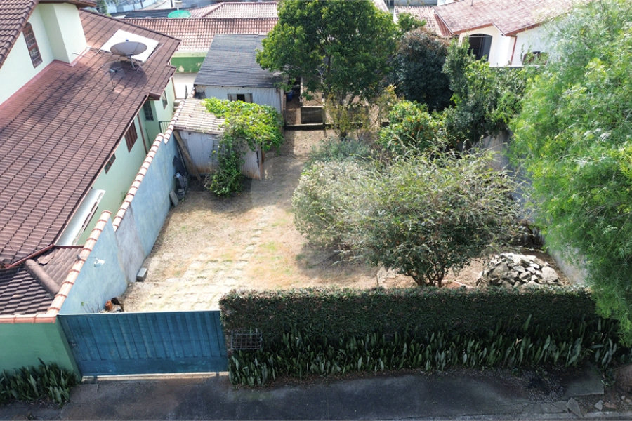 Casa à venda com 3 quartos, sendo 1 suíte, no Centro, Extrema, MG