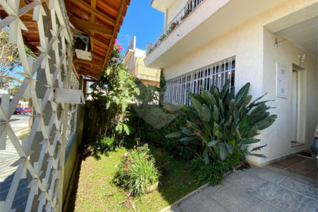 Sobrado à venda com 4 quartos, sendo 2 suítes, em Vila Maria Alta, São Paulo, SP