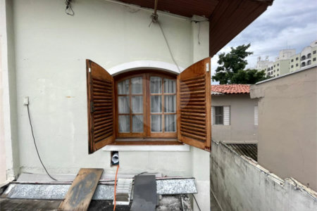 Sobrado à venda com 3 quartos em Quinta da Paineira, São Paulo, SP