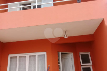 Sobrado à venda com 2 quartos, sendo 1 suíte, em Vila Barth, Itapetininga, SP