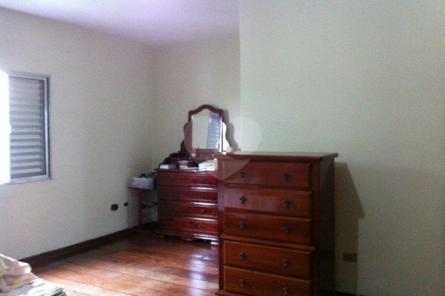 Sobrado à venda com 3 quartos, sendo 1 suíte, em Vila Dom Pedro Ii, São Paulo, SP