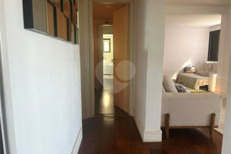 Apartamento à venda com 3 quartos, sendo 2 suítes,  em Fazenda Morumbi, São Paulo, SP
