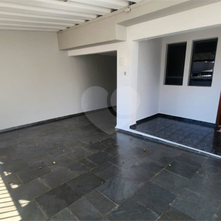 Casa à venda com 3 quartos em Vila Ramaciotti, Valinhos, SP