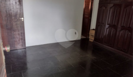 Casa à venda com 2 quartos, sendo 1 suíte,  em Campo Grande, Rio de Janeiro, RJ