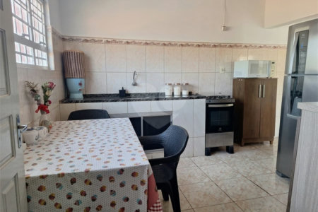 Casa à venda com 4 quartos em Jardim Itália, Itapetininga, SP