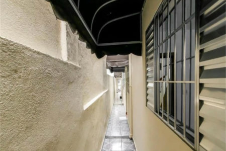 Casa à venda com 4 quartos, sendo 2 suítes, em Jardim Coimbra, São Paulo, SP