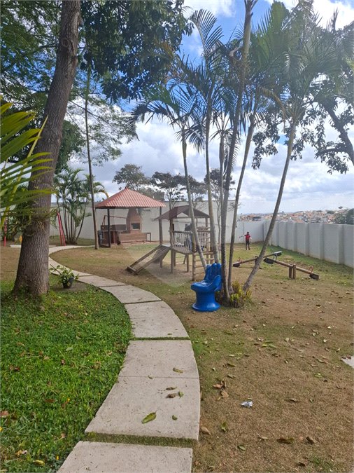 Apartamento à venda com 3 quartos, sendo 1 suíte,  em Vila São Sebastião, Mogi das Cruzes, SP