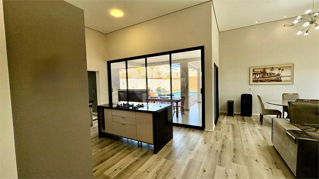 Casa à venda com 3 suítes no condomínio Village Ipanema 2, Araçoiaba da Serra - SP