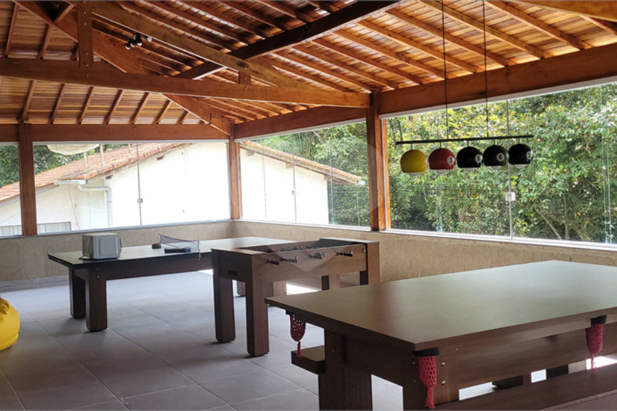 Casa à venda ou para alugar com 3 suítes no condomínio Sausalito, Mairiporã - SP
