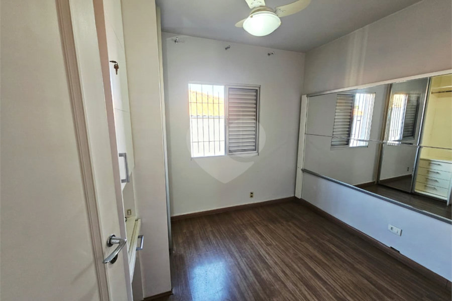 Sobrado à venda com 4 quartos, sendo 1 suíte, em Vila Guilherme, São Paulo, SP
