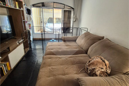 Casa à venda com 3 quartos, sendo 1 suíte, em Jardim Umuarama, São Paulo, SP