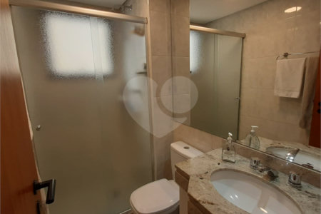 Apartamento à venda com 3 quartos, sendo 1 suíte, em Campo Belo, São Paulo, SP