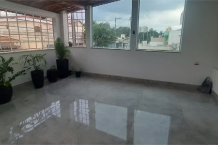Sobrado à venda com 3 quartos, sendo 1 suíte, em Jardim Sarah, São Paulo, SP