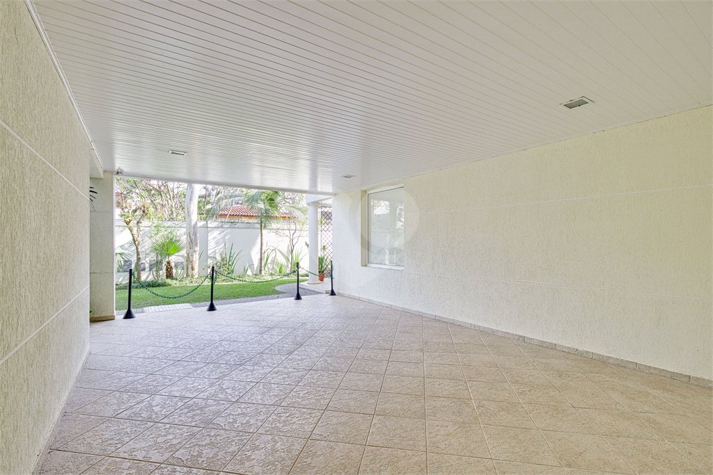 Casa à venda com 4 suítes no condomínio Solar Andaluz, São Paulo - SP