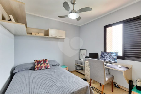 Apartamento à venda com 3 quartos, sendo 1 suíte, em Alto da Boa Vista, São Paulo, SP