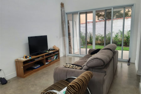 Casa à venda com 3 suítes no condomínio Village Ipanema, Araçoiaba da Serra - SP