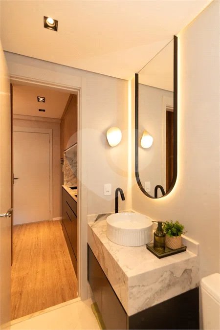 Studio Mobiliado em Moema | 29m² Pronto para Morar ou Investir