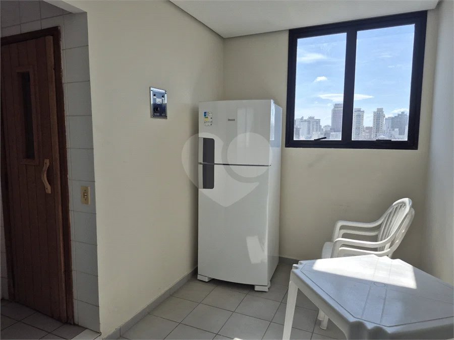 Apartamento 2 quartos, sacada e vaga em Santa Cecília