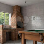 Sobrado no Jabaquara com 280m², 3 dormitórios, quintal amplo, varanda e 3 vagas de garagem.