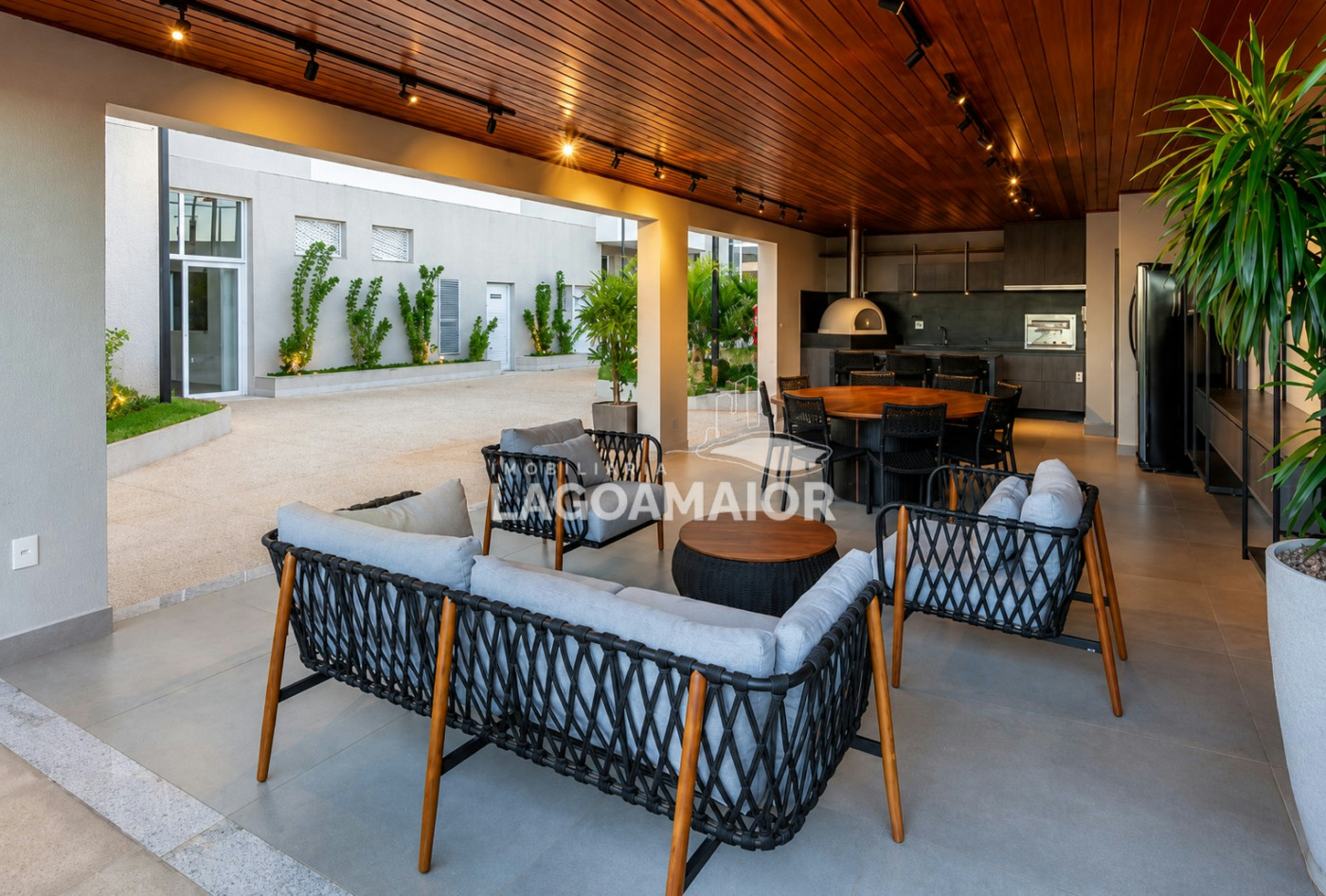 Apartamento à venda com 3 quartos, sendo 3 suítes, no condomínio Duetto Iguatemi Residencial, Três Lagoas - MS