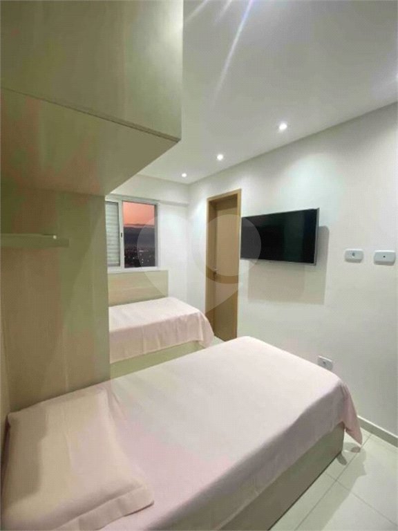Duplex à venda com 3 suítes em Caiçara, Praia Grande, SP