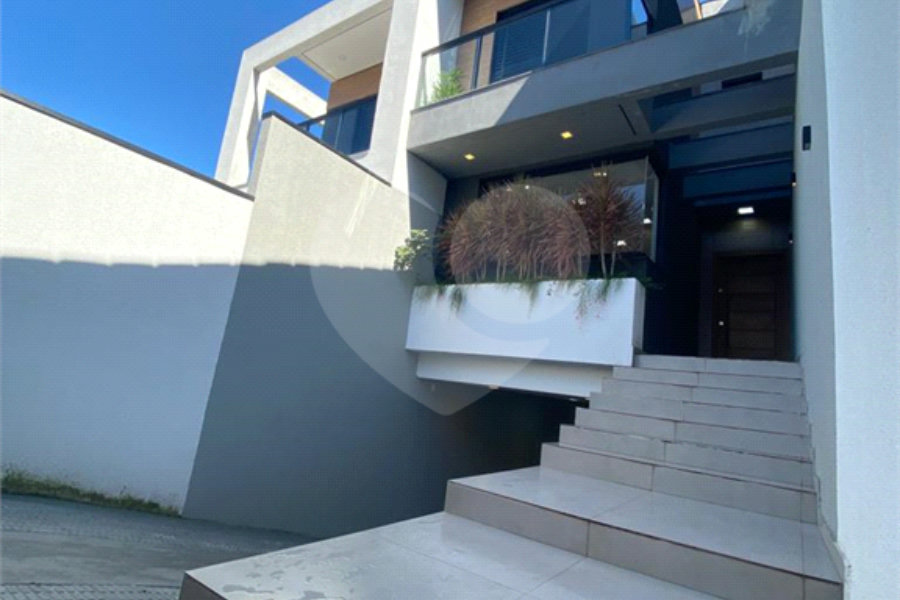 Casa à venda com 3 quartos em São João Clímaco, São Paulo, SP