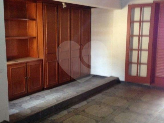 Sobrado à venda com 3 quartos, sendo 1 suíte,  em Jardim Brasil (zona Norte), São Paulo, SP