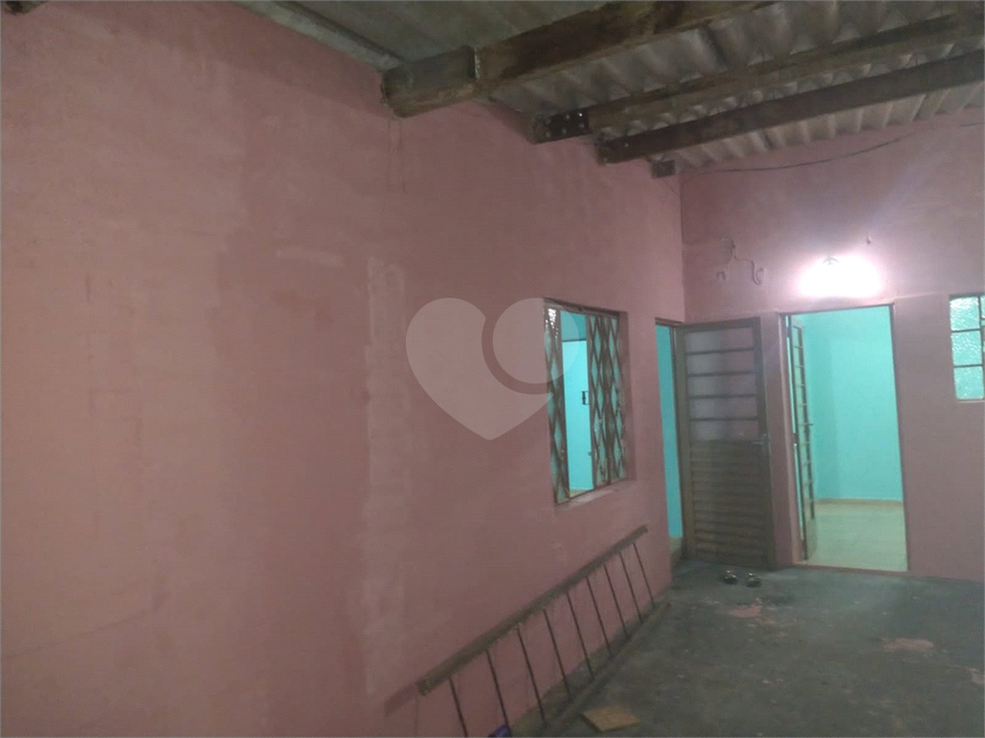Casa à venda com 2 quartos em Jardim Devito, Votorantim, SP