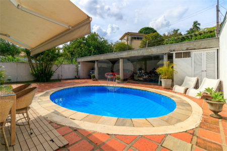 Casa à venda com 4 quartos, sendo 3 suítes, em Jardim Panorama, São Paulo, SP