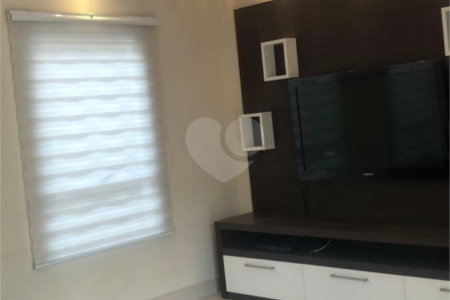 Casa à venda com 4 quartos, sendo 3 suítes, no condomínio Lago da Serra, Araçoiaba da Serra - SP